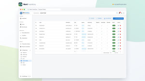Custom Fields list showing each field with its label, type, context and fieldset, and flags marking which are searchable and filterable
